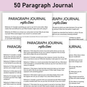 Op de afbeelding: Een stapel witte papieren tijdschriften met de tekst "50 Paragraph Journal" bovenaan. Elke pagina van het tijdschrift heeft de titel "Paragraph Journal Reflections" en bevat reflecterende vragen. De tijdschriften zijn bedoeld voor zelfreflectie en journaling.