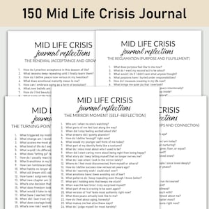 Peut inclure: Une pile de journaux blancs avec le titre "150 Mid Life Crisis Journal" en noir. Chaque journal a un sous-titre différent et une liste de questions d'auto-réflexion, comme "The Renewal" et "The Mirror Moment."