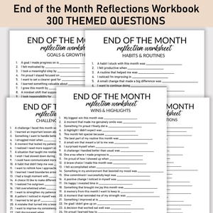 Op de afbeelding: Een stapel witte papieren werkbladen met zwarte tekst. De werkbladen hebben de titel "End of the Month Reflection Worksheet" en bevatten vragen voor zelfreflectie over doelen, gewoonten en overwinningen. De bovenkant van de stapel heeft de titel "End of the Month Reflections Workbook 300 THEMED QUESTIONS."