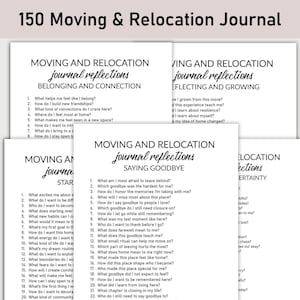 Może przedstawiać: Stos białych stron dziennika z pytaniami do refleksji nad przeprowadzką i relokacją. Tytuł "150 Moving & Relocation Journal" znajduje się na górze. Pytania w dzienniku obejmują tematy takie jak przynależność, pożegnanie i nowe początki.