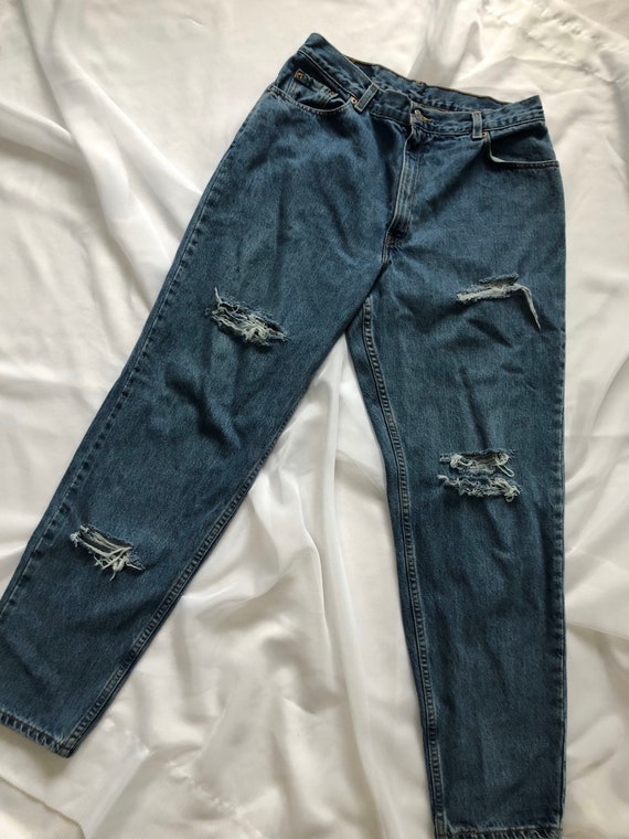 Vintage Levi’s distressed jeans plus size