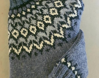 Wool sweater Icelandic pattern