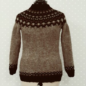 Wool sweater Icelandic pattern