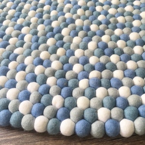 Teppich, Lil grom, Blau, Kinderzimmer Teppich, Versandkostenfrei, Filzkugel Teppich, Kinderzimmer Dekor, Spielmatte, Wollteppich, Kinderzimmer Dekor, Pom Pom Teppich