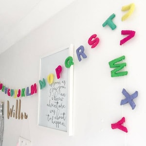 La guirnalda del alfabeto Carta Garland Garland para niños Nerds de Neon