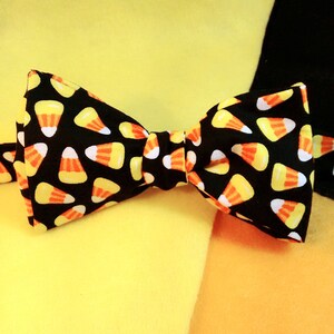 Corn Bow tie/ Bowties/ Mens bow tie/ Bow tie/ Groomsmen Bow Tie/ Self Tie Bow Tie/Wedding Bow Tie/ Grooms Gift/Funky Bow tie/ Food bow tie