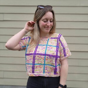KNITTING PATTERN - The Millennial Tee // knit tee shirt pattern, short sleeve, size inclusive, crew neck, t-shirt pattern, cropped, plaid