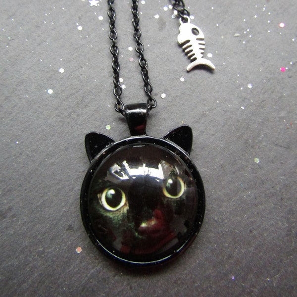 Black cat cute face necklace, black necklace, black cat jewellery, cat face necklace, cabochon cat, black necklace, yellow jade, funny cat