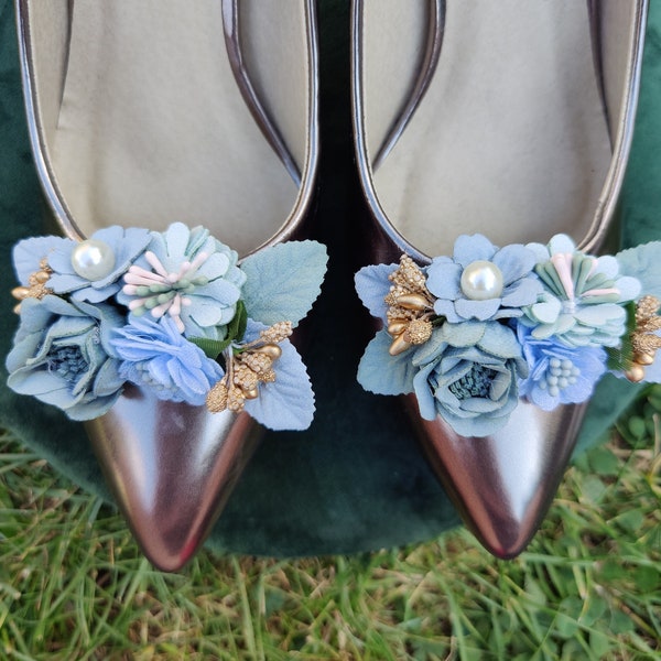 Florale Schuhclips in Altrosa, Mintgrün oder Puderblau