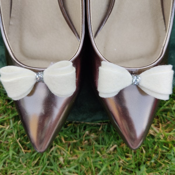 White Wedding Wool Bridal Shoe Clips