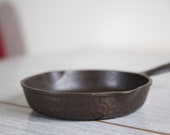 Hammered Cast Iron 6 1 2 quot Skillet