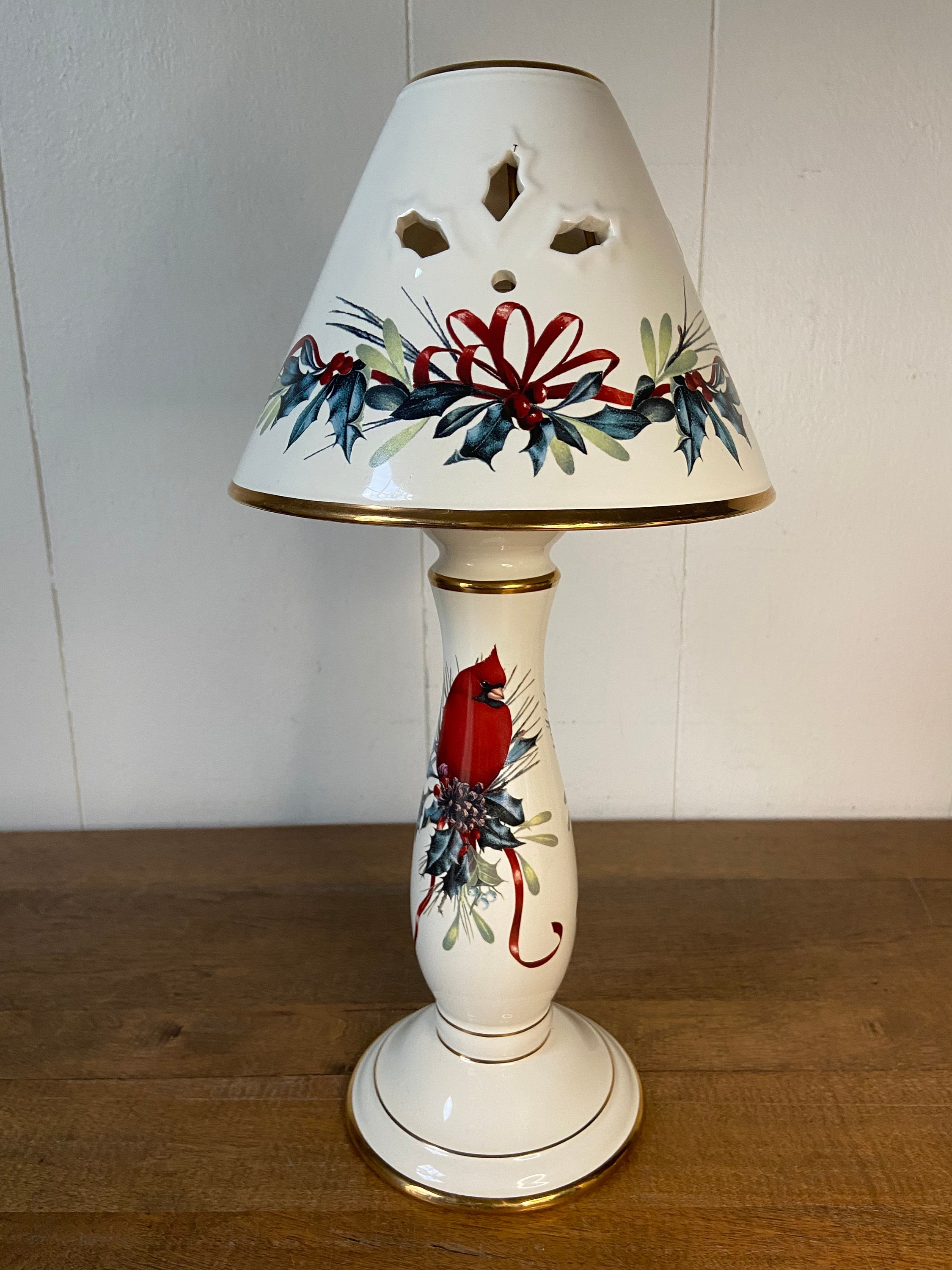 Albesia Ball Table Lamp Albesia Ball Table Lamp