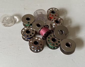 Vintage Sewing Machine Bobbins: Metal, Plastic, Threaded (13 pcs)