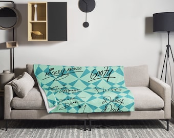 Fab Five Mickey & Friends Throw Blanket