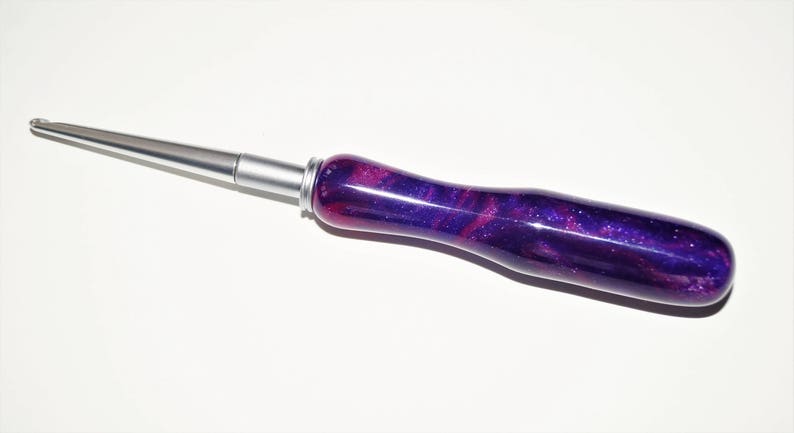 Interchangeable Crochet Hooks Acrylic Handle Knitting Crochet Hook Set Self Storing Northern Lights Closed End Glitter Seam Ripper