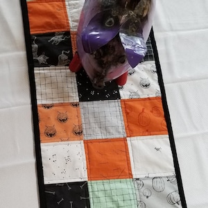 Scaredy Cat Quilted Halloween Table Runner - 38&quot; x 14&quot; and Free Shipping!