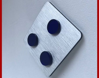 May include: A silver diamond-shaped plaque with three blue circles and the text "MADE IN GERMANY" and "www.opleprops.com".