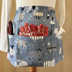 Gardening apron, Craft apron, Half apron, Flowers, Birds, Foxes, Ducks, Sheep, Flamingo, Parrots and Dogs