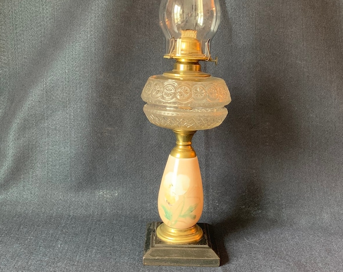 Stunning Vintage soft peachy pink floral porcelain base with clear glass Daisy and greek key globe Oil Lamp with chimney and wick