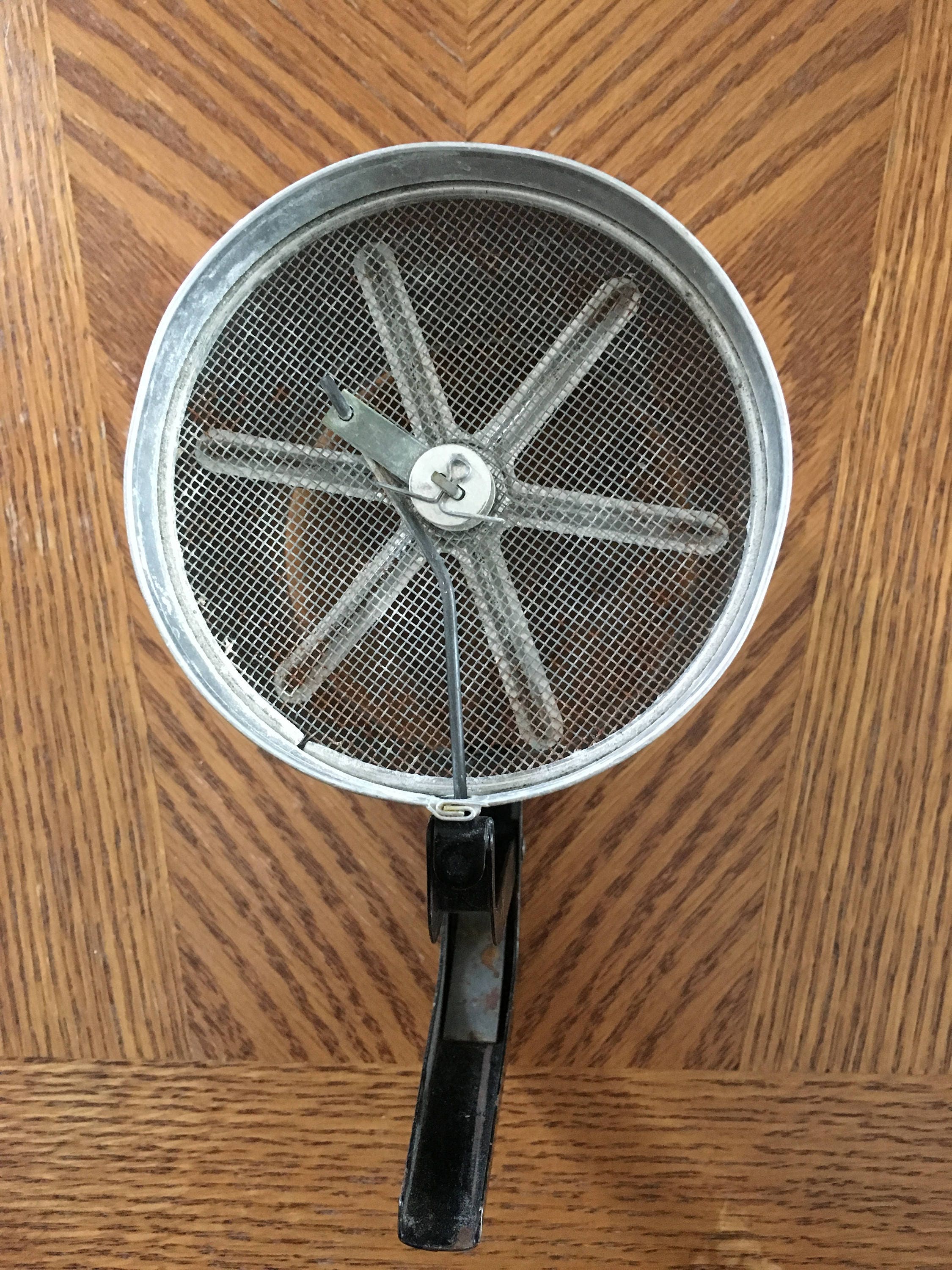 vintage 1950's Foley flour sifter