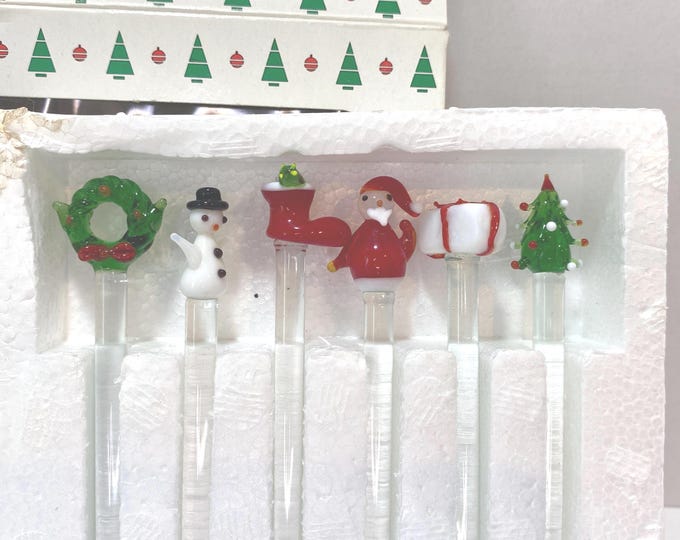 Set of 6 Christmas Glass Cocktail stir swizzle sticks - Wreath, Snowman, Boot, Santa, Present and Tree in original box