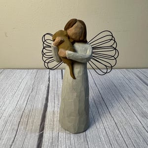 Vintage Willow Tree &quot;Angel of Friendship&quot; figurine