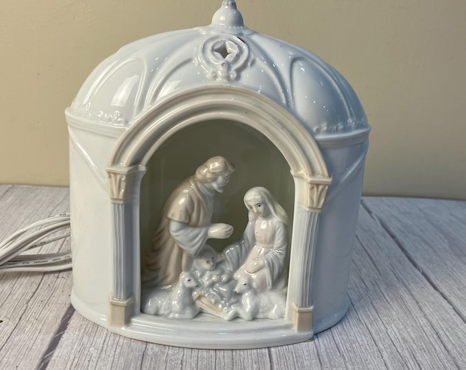 Wellington collection lighted Porcelain Nativity scene