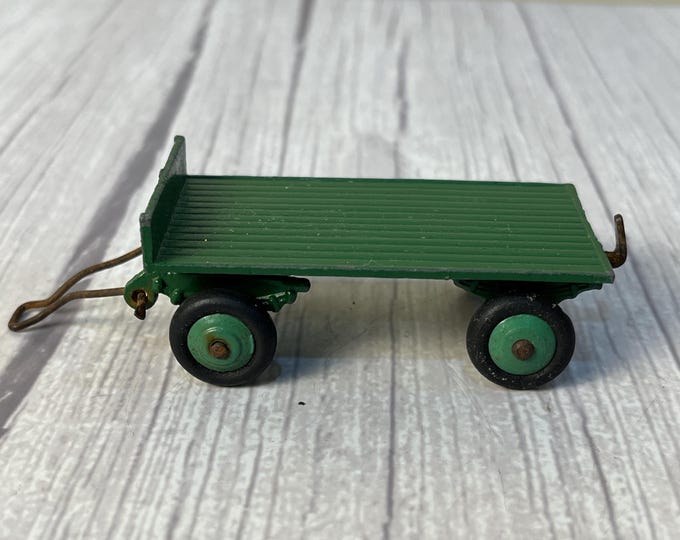 Dinky # 25 G Meccano Ltd Made in England Green flatbed cart