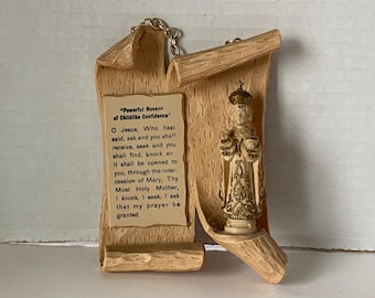 Made in Italy 5" Infant Jesus of Prague plastic Wall Plaque with Novena Prayer