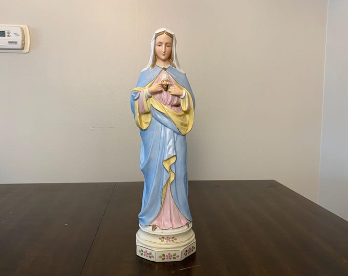 17" Tall Vintage Ceramic Immaculate Heart of Mary Madonna Statue - great condition!