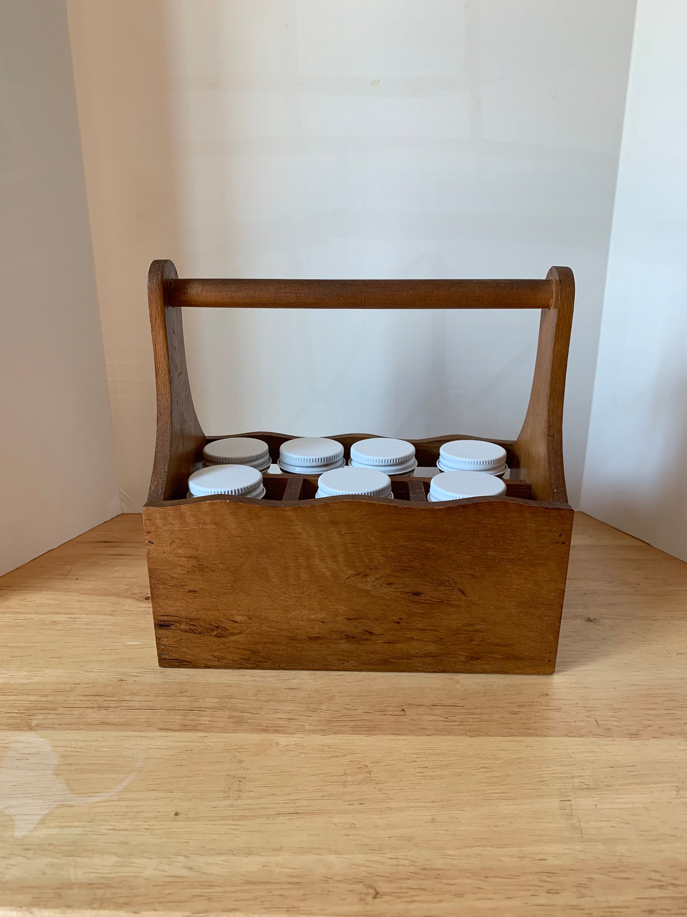 Vintage 7 jar carry or tool box sytle holder spice rack
