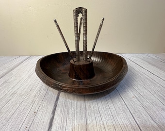 Vintage 6-piece composite nut bowl by Quacken Bush