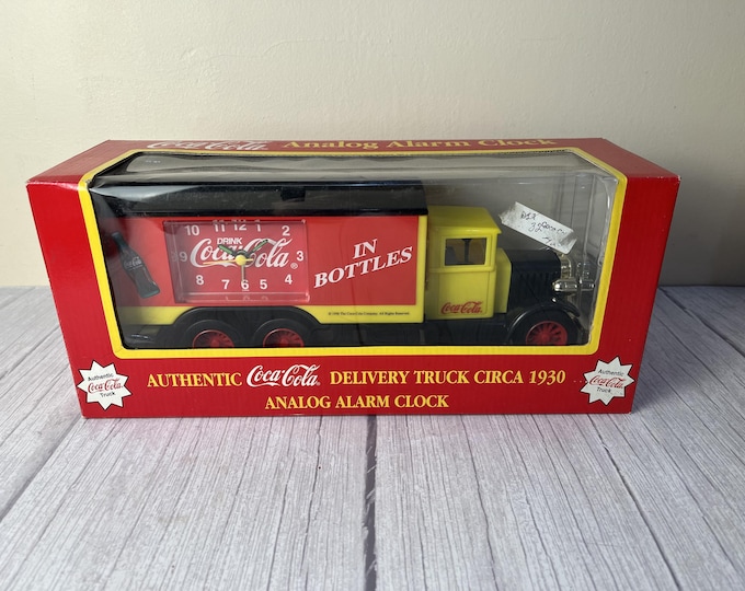 Coca-Cola tabletop circa 1930 delivery truck analog alarm clock NIB