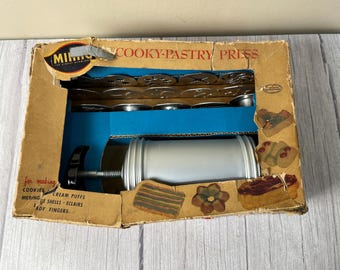 vintage 1950's Mirro Cookie and Pastry press in original box