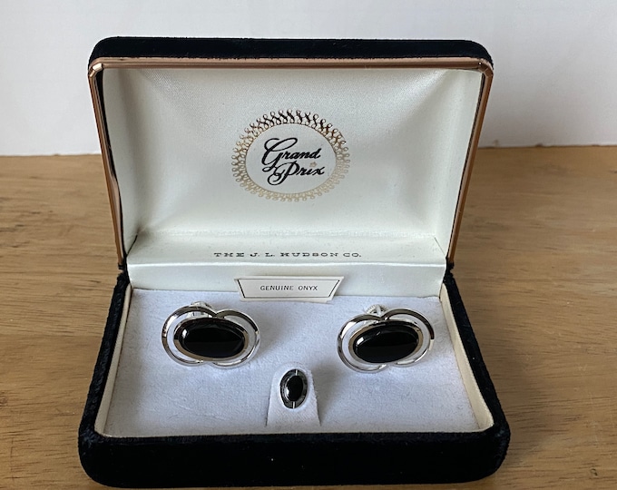 JL Hudson Company Black Onyx Grand Prix Style Vintage  Men's Cufflinks and Tie Tack set in original box