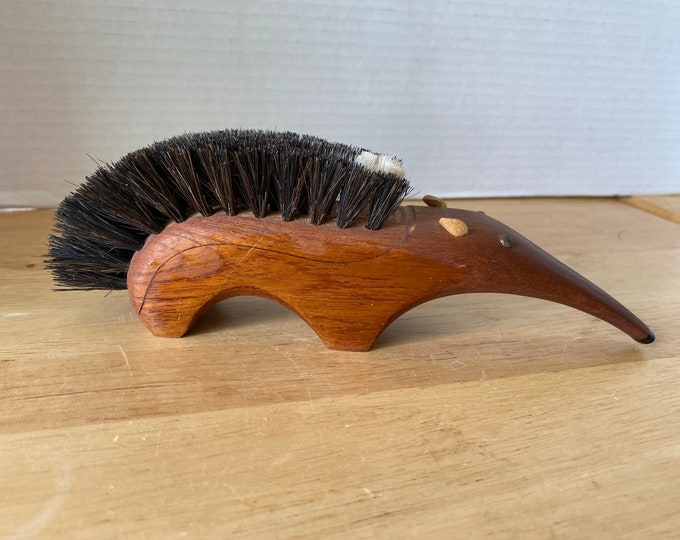 Adorable!!  Solid Teak Table Brush in shape of an Aarvark or Ant Eater