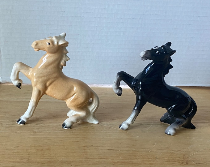 Vintage Set of 2 Otagiri Tan and Black Ceramic Porcelain horse figurines