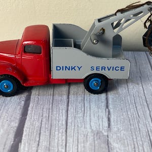 Dinky # 430 Commer Wrecker (Dinky Service) (tow truck)) made in England by Meccano