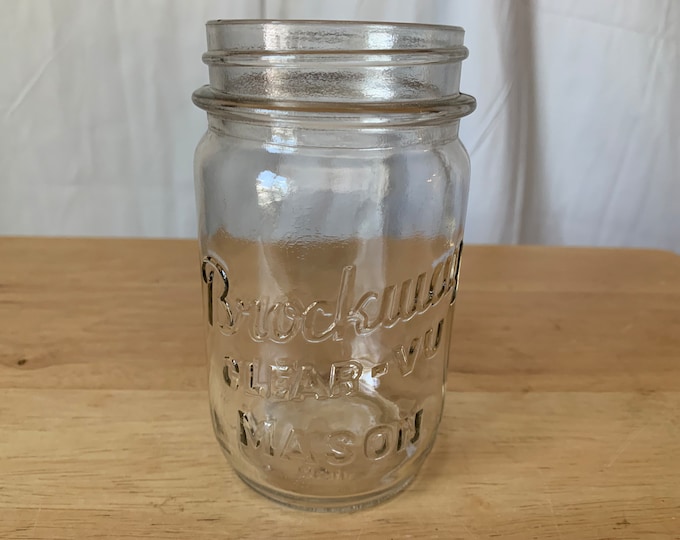 Vintage Clear Brockway Clerar-Vu Mason jar 1 pint