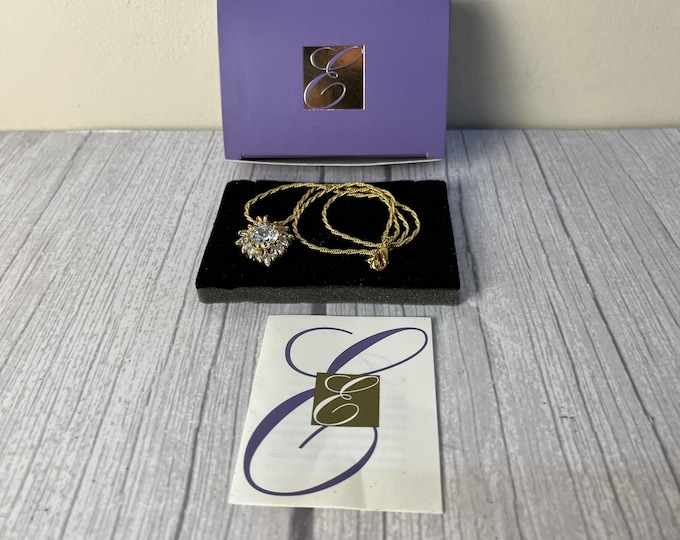 Avon Elizabeth Taylor Radiance necklace in original box