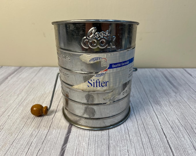 Vintage Good Cook 3 cup flour sifter