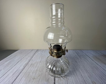 vintage "Golden Globe" medium clear pumpkin pattern oil lamp with bubble chimney and wick