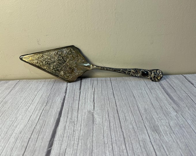 Vintage silver plated pie server from Italy