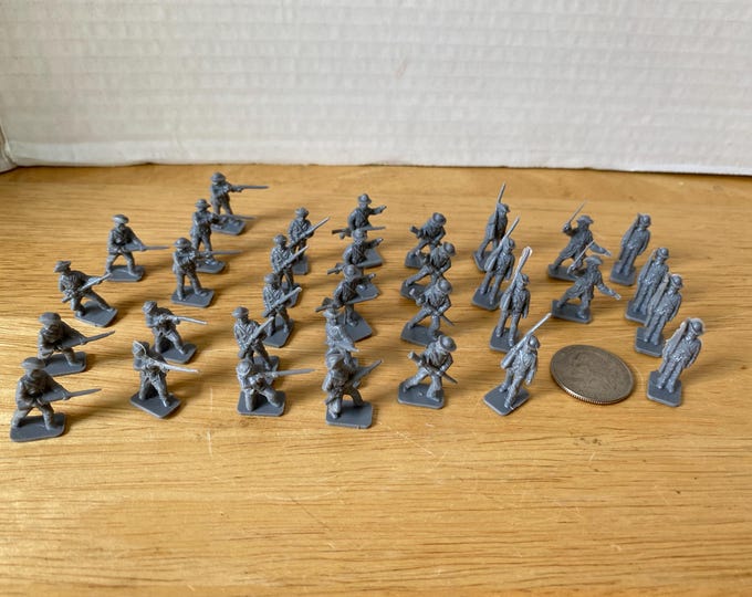 1" Confederate Military 33 Piece Vintage Plastic Soldier Set