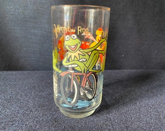 Vintage 1981 McDonalds  "Great Muppet Caper!" drinking Glass with Kermit, Fozzy Bear, Animal