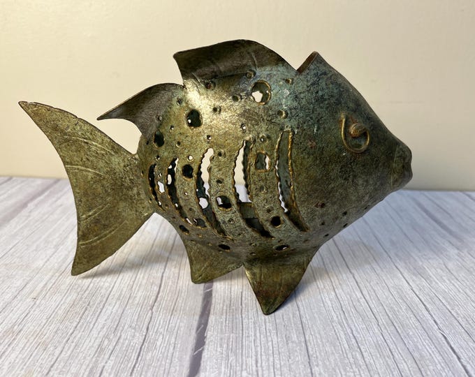 Metal goldfish sculpture Tea light Candle Holder