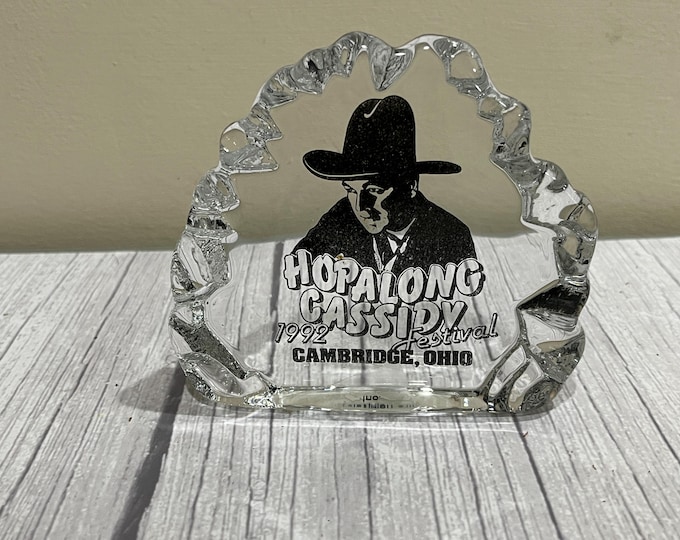 1992 Hop-Along-Cassidy festival Cambridge Ohio glass paper weight