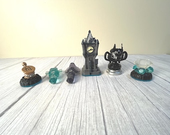 Skylanders games pieces