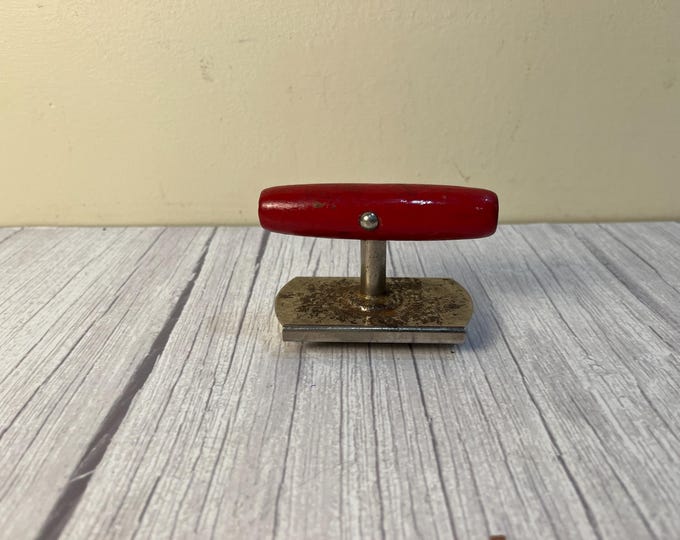 vintage Edlund Top off hand turn jar opener