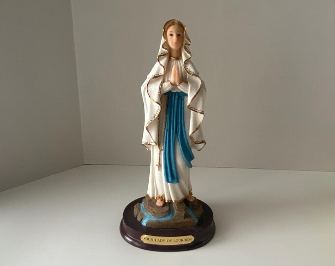 Our Lady of Lourdes 9 1/2" tall Resin figurine on base from 2001 Roman Inc.